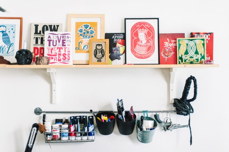 8 Useful Tips To Keep A Well Organized Art Studio