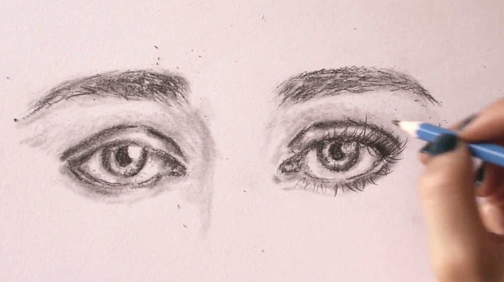 Drawing eyelashes (a).